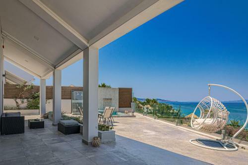 Luxury Villa Cavo Mare Meltemi With Private Pool & Jacuzzi