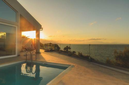 Luxury Villa Cavo Mare Meltemi With Private Pool & Jacuzzi