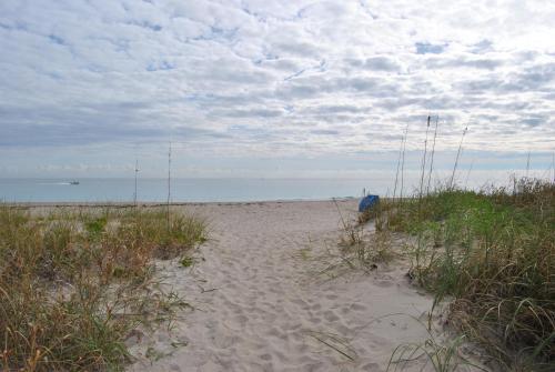 Hotel Sand Dune Shores
