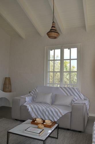 Melivia Villa