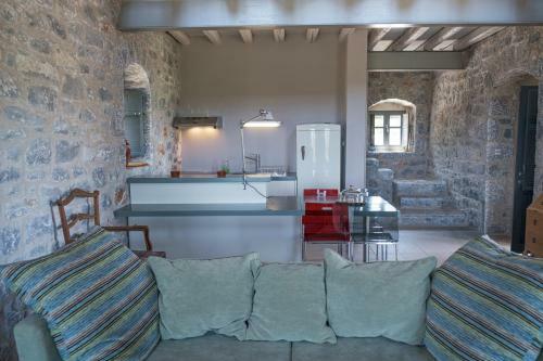 1bdr Loft In Stone Tower, Majestic View In Mani
