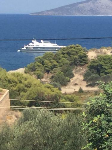Villa Phoenix, Porto Heli