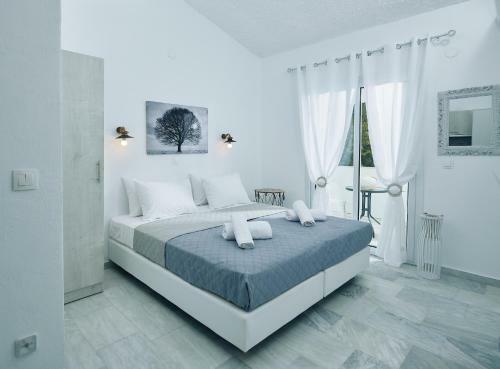 Hostal Lefki Villa