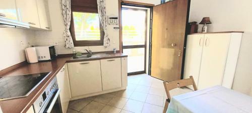 Lovely Maisonette Right In Front Of The Sea