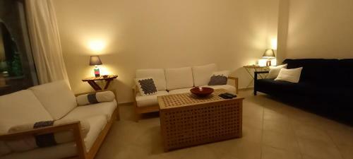 Lovely Maisonette Right In Front Of The Sea
