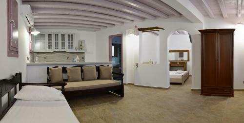 Nicolas House