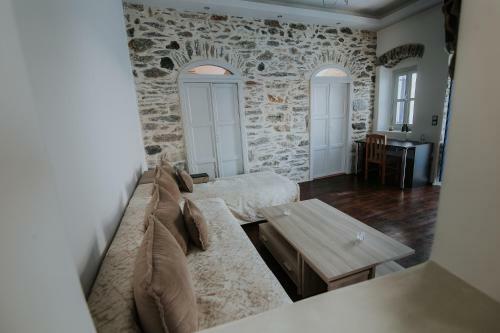 Amorgis Seaside Villa