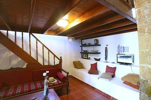 Traditional Cretan Stone House /2