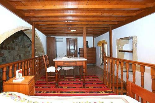 Traditional Cretan Stone House /2
