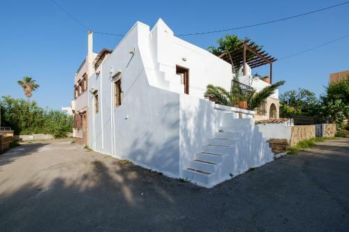 Traditional Cretan Stone House /2