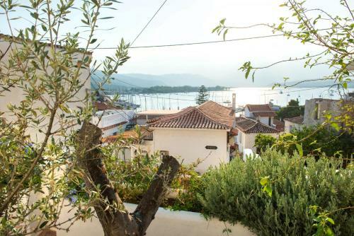 Aquarella-fairytale Apartment With Sunset View