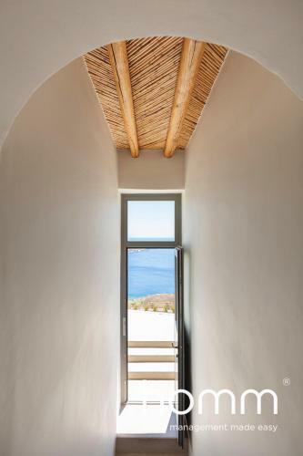 Kyr Mimis Homm Contemporary Cycladic Design Villa