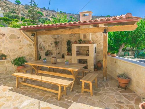 Christine Countryside House - Fully Renovated With All Modern Comforts