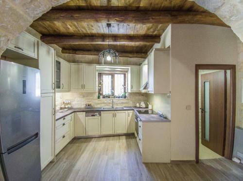 Christine Countryside House - Fully Renovated With All Modern Comforts