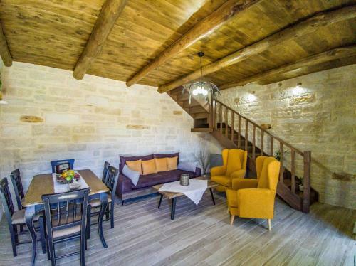 Christine Countryside House - Fully Renovated With All Modern Comforts