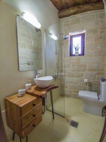 Christine Countryside House - Fully Renovated With All Modern Comforts