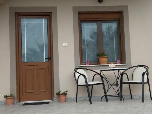 Vakis Apartments