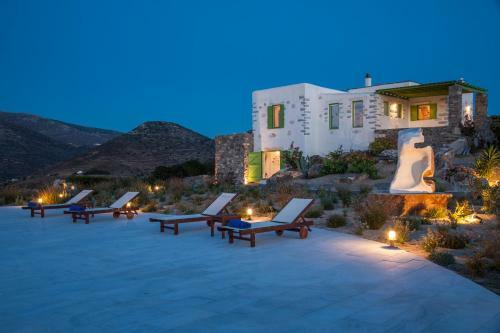 Villa Aeolos With 2 Private Pools