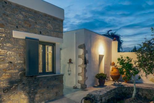 Iliopetra Studio