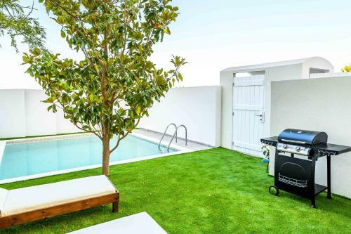 Romantic, Homely Villa Aura W Pool