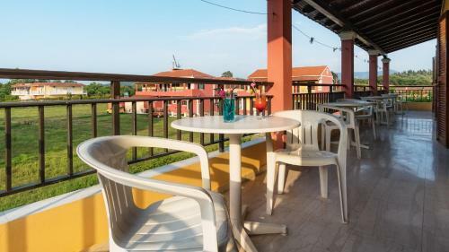 Spiros Apartments