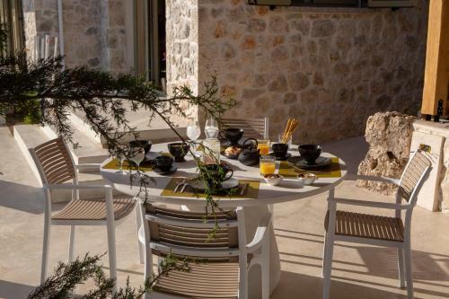 Villa Anthelia-idyllic View And Private Access To The Sea