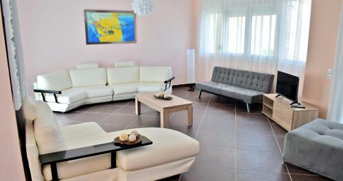 Villa Lily