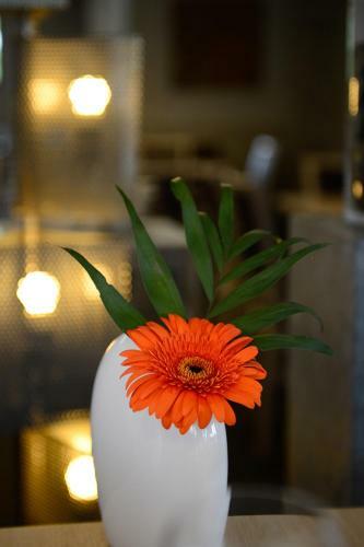 Hotel Logis La Lentillere (restaurant C�t� Parc)