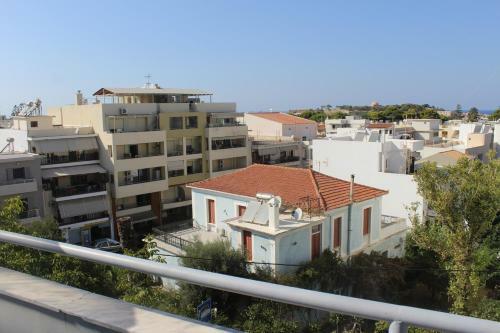 Le Chris Central Apartments