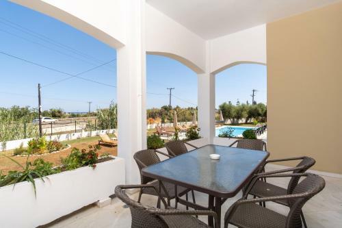 Majorelle Apartments