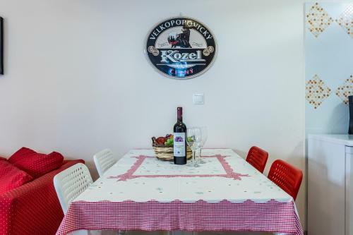 Niki's Traditional House