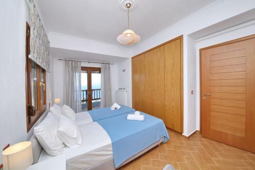 Villa Margini, Aegean Views , Pool Villa, Skopelos