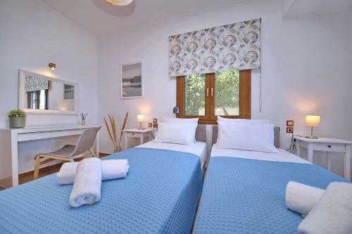 Villa Margini, Aegean Views , Pool Villa, Skopelos