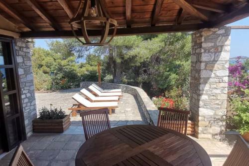 Luxury Villa In Sklithri