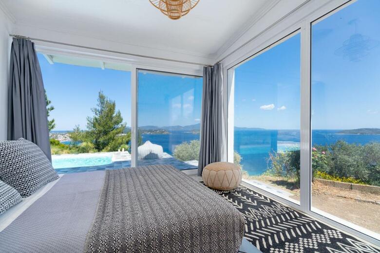 Villa Indigo Boutique Home