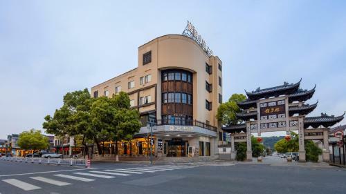 Floral Hotel Wuxi Chanfeng Xiaozhu Lingshan Town