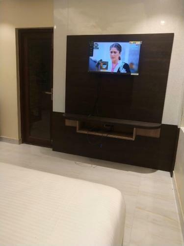 Hotel The Royal Chandra