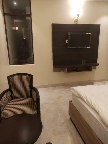 Hotel The Royal Chandra
