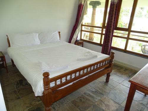 Hotel Nalla Eco Beach Resort