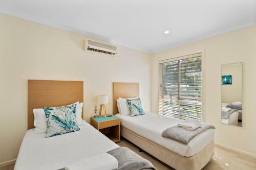 Villa Waves At Sapphire