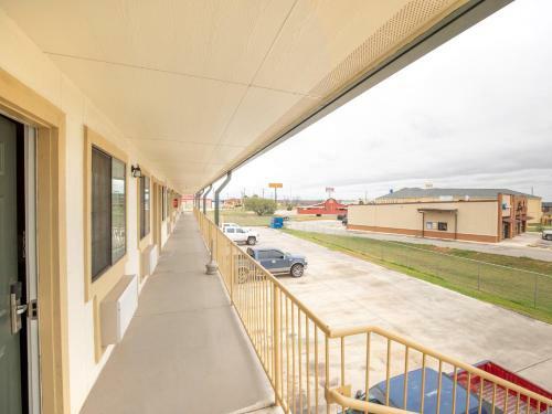 Motel Garden Inn & Suites Pearsall