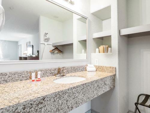 Motel Southern Inn And Suites Pearsall