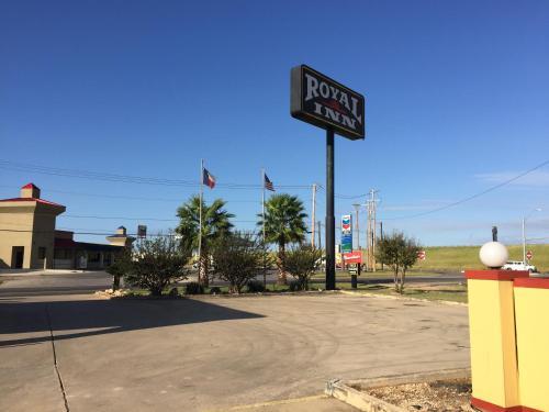 Motel Royal Inn Pearsall