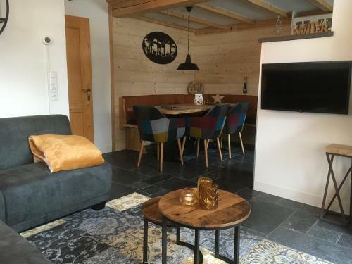 Chalet La Bosch, 7-persoons Luxe Eigen Woning Met Priv�tuin