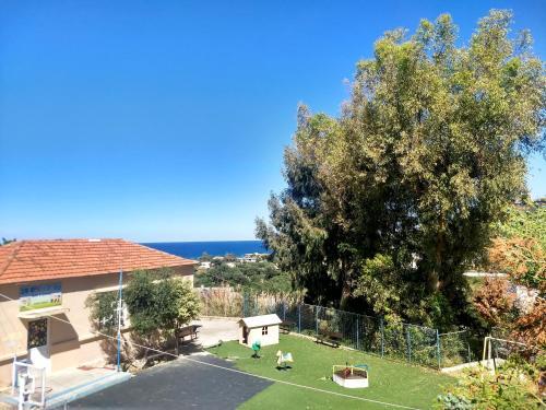 Traditional Apartment With Large Garden Near Beach