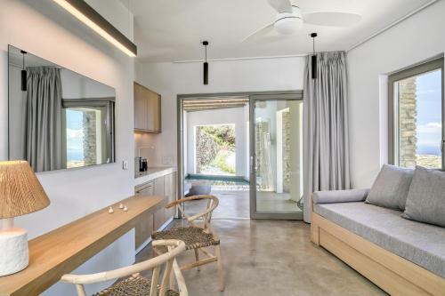 Hotel Tinos Dove Suites