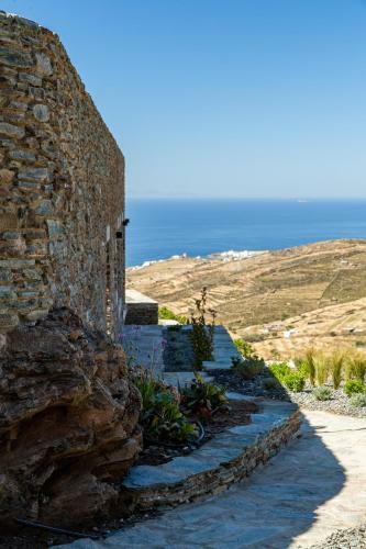Hotel Tinos Dove Suites