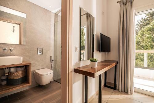 Oresteia Executive Villa, A Flamboyant Retreat