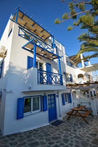 Deck2 Syros Premium Apartments