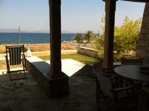Aigina 3 Bedroom House By The Sea